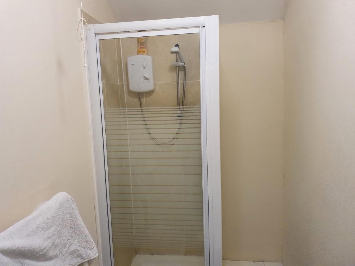 12 Person 6 Bedroom Self Catering House Liverpool Buitenkant foto